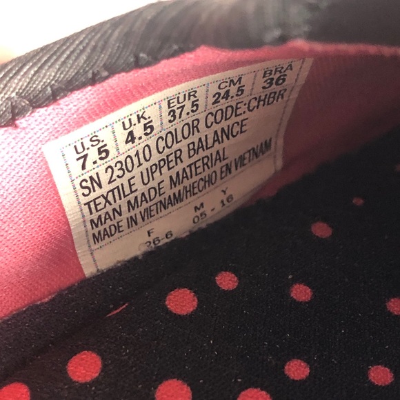 Skechers Relaxed Fit Shoes Size 7.5 - Picture 7 of 7